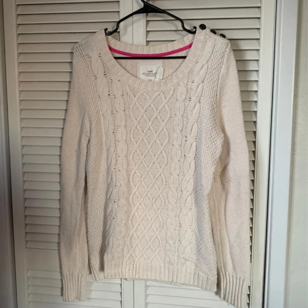 Cableknit sweater